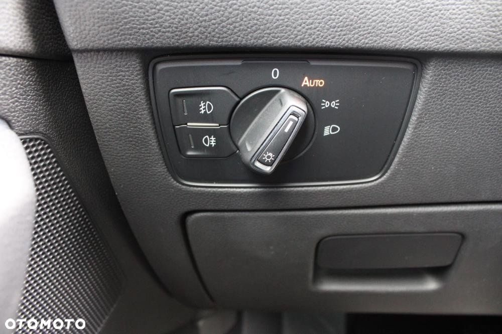 Volkswagen Passat - 14