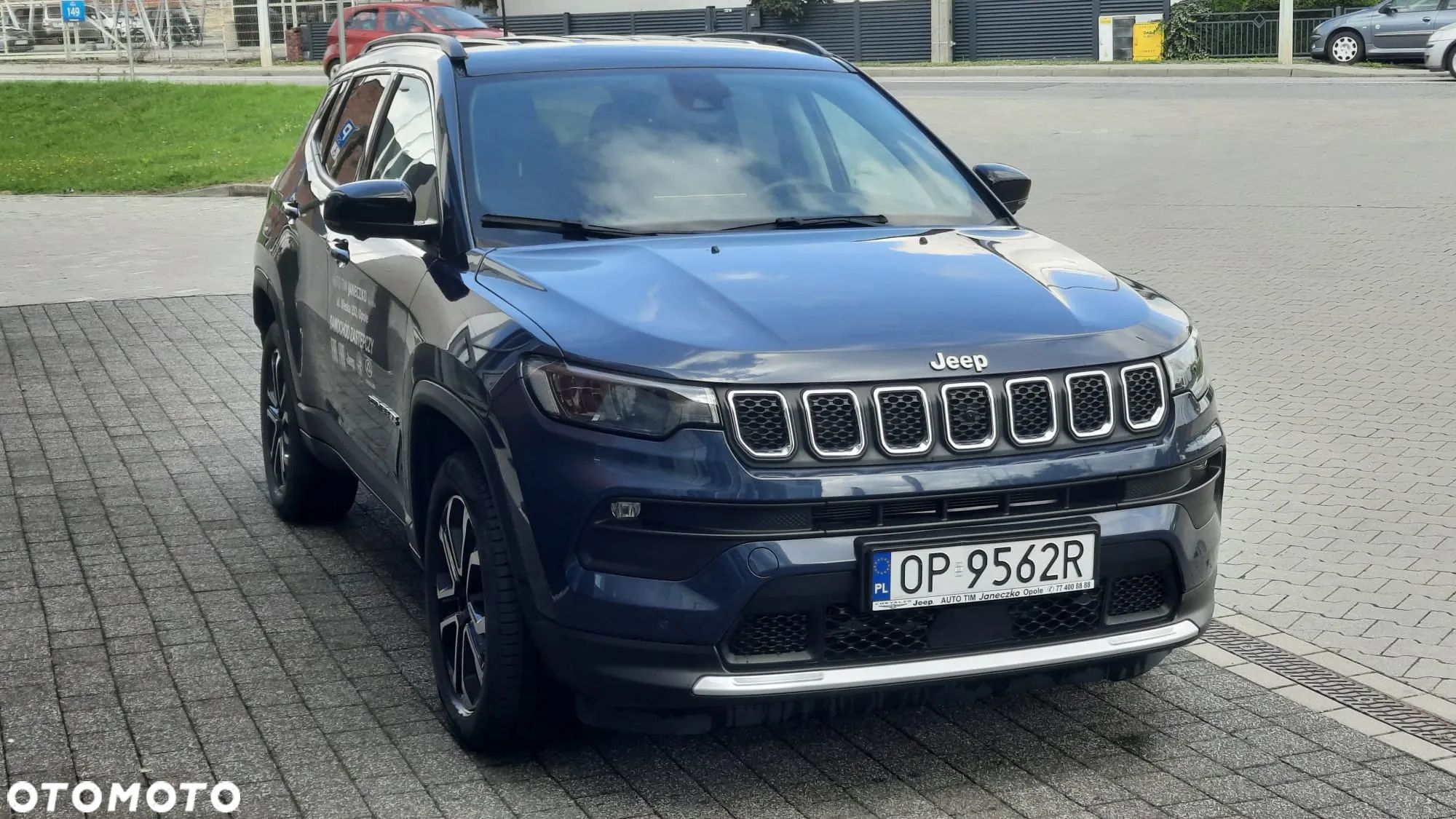 Jeep Compass - 1