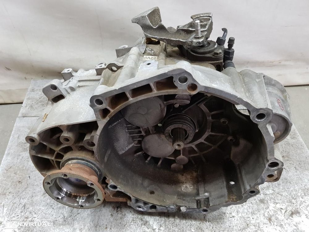 CAIXA DE VELOCIDADES VOLKSWAGEN SCIROCCO 138 REF. SQZ - 1