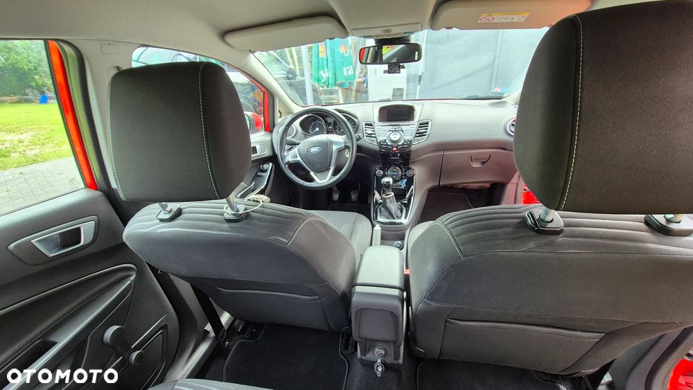 Ford Fiesta 1.6 TDCI Titanium - 14