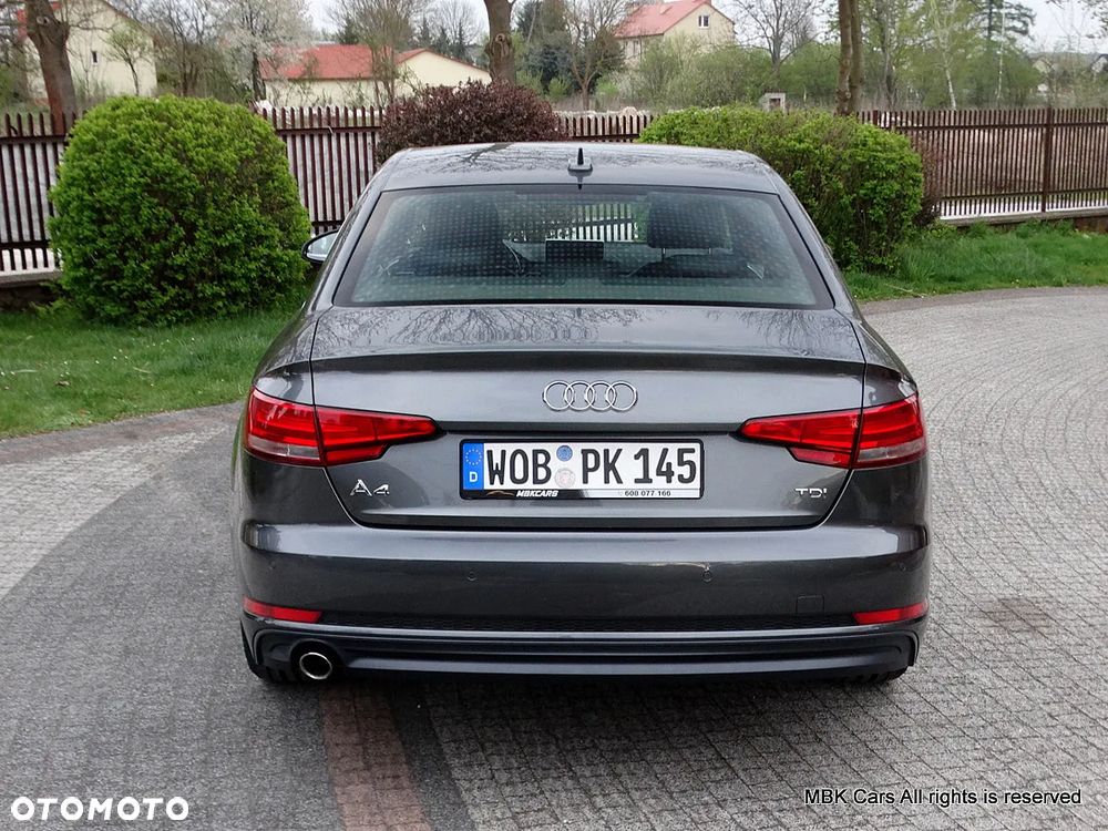 Audi A4 Limousine - 10