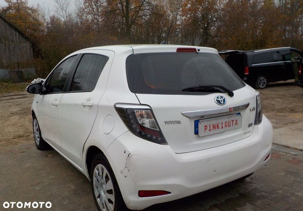 Toyota Yaris - 11