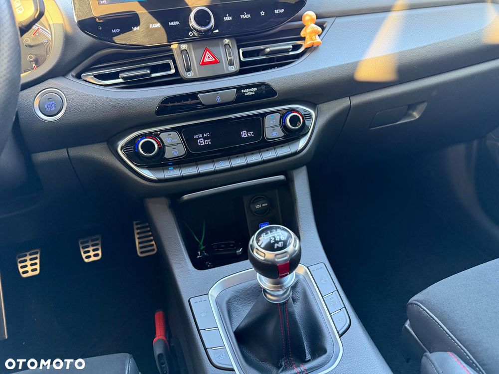 Hyundai i30 1.5 T-GDI 48V-Hybrid Trend - 25