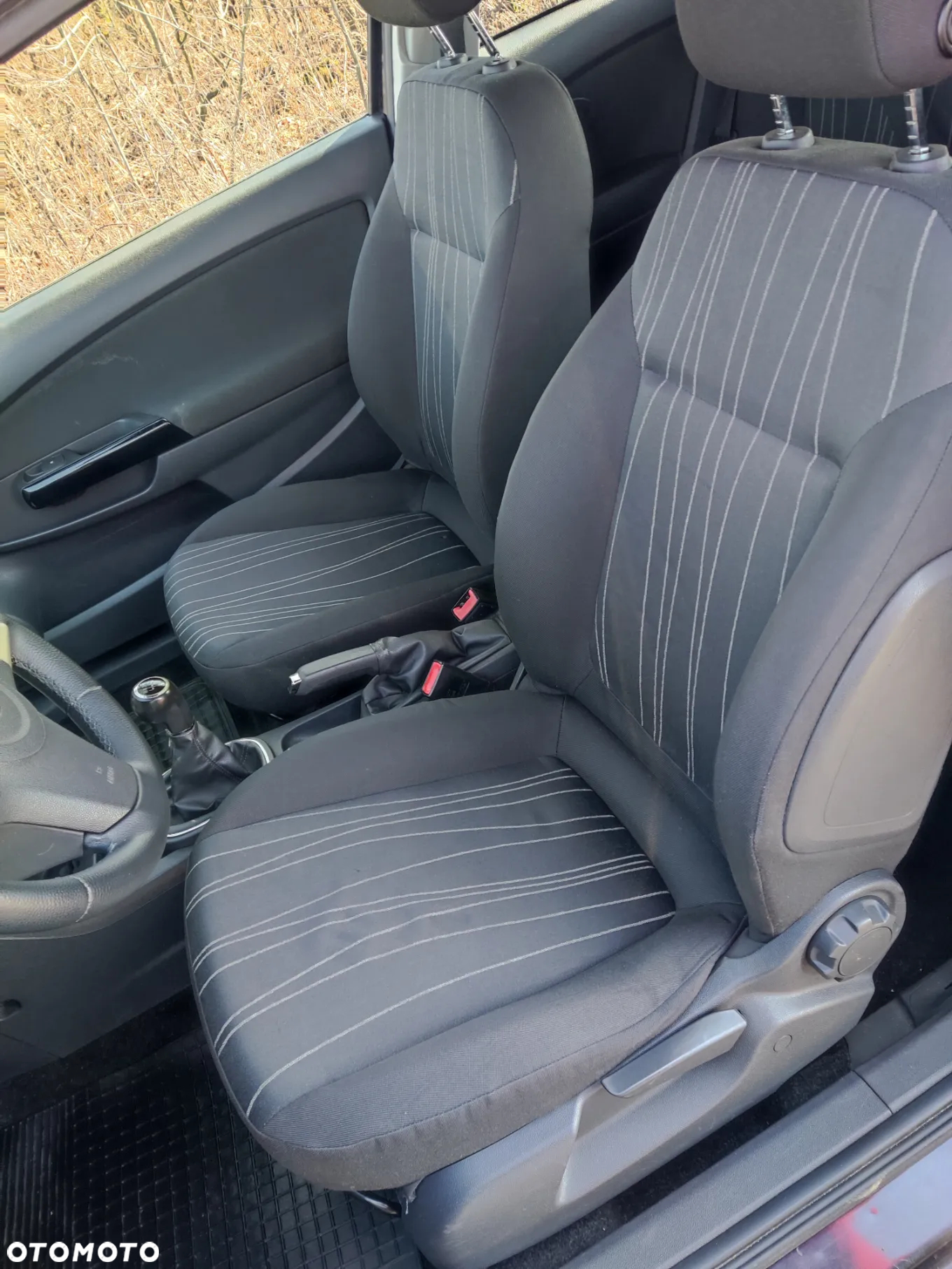 Opel Corsa 1.2 16V Enjoy - 11