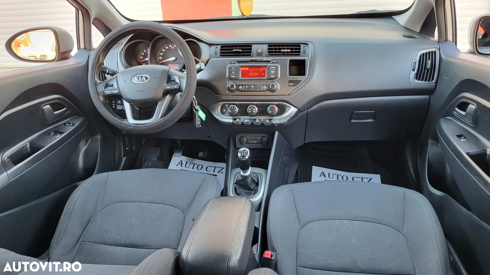 Kia Rio - 6