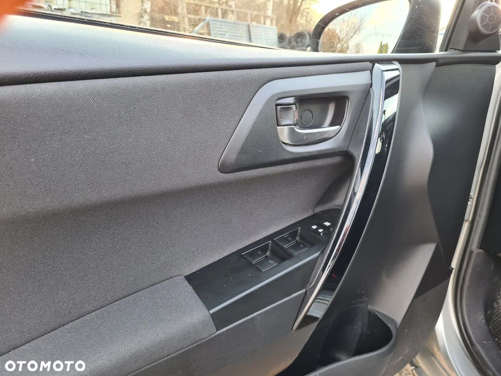 Toyota Auris - 15