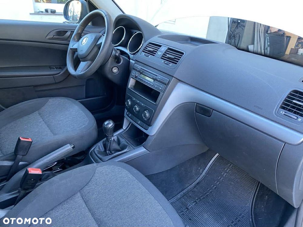 Skoda Yeti 2.0 TDI SCR 4x2 Active - 10