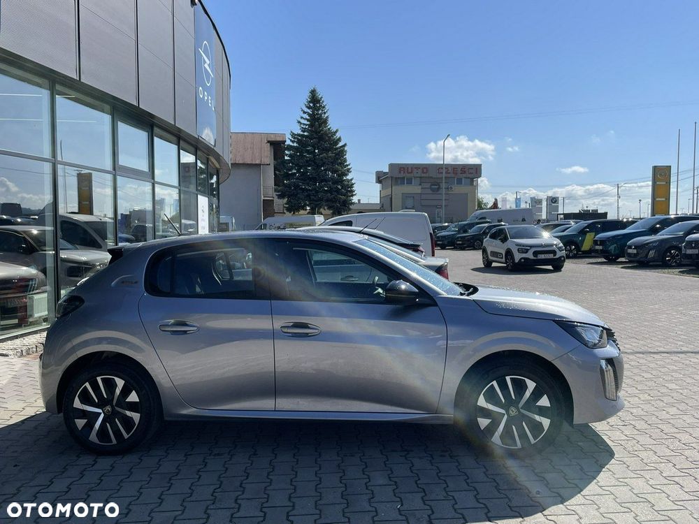 Peugeot 208 - 4