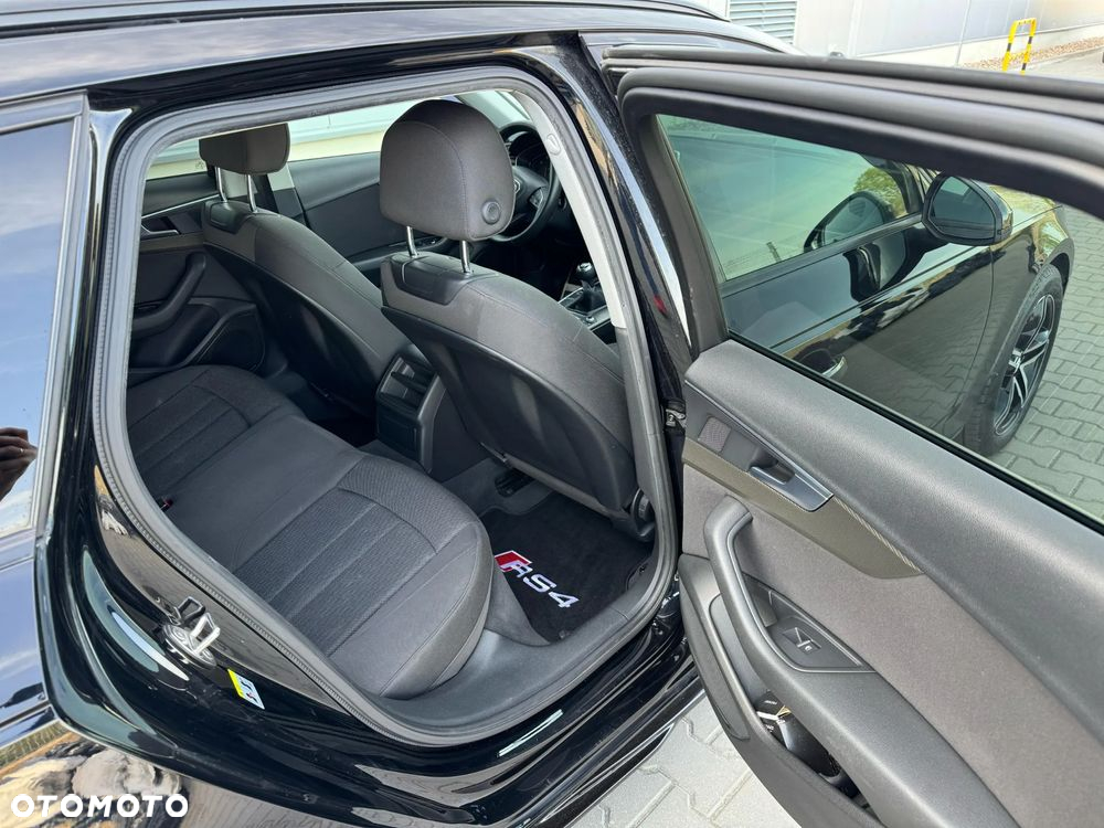 Audi A4 Avant - 19