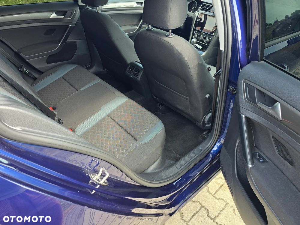Volkswagen Golf 2.0 TDI SCR DSG IQ.DRIVE - 16