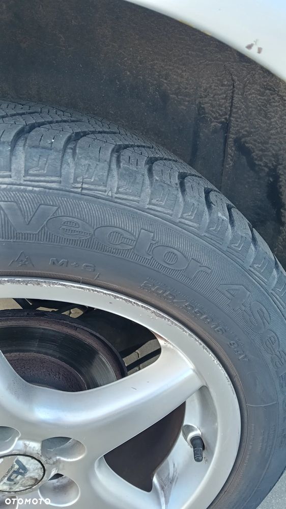 Volkswagen Golf 1.9 CL TDI - 12