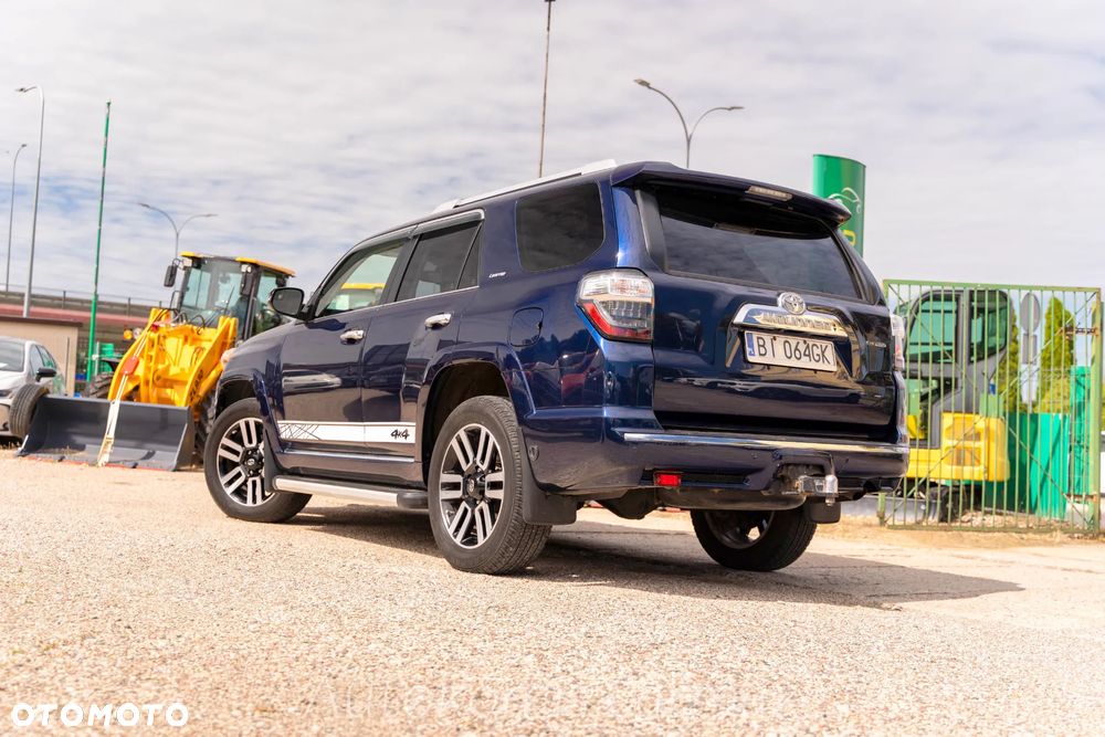 Toyota 4-Runner - 11