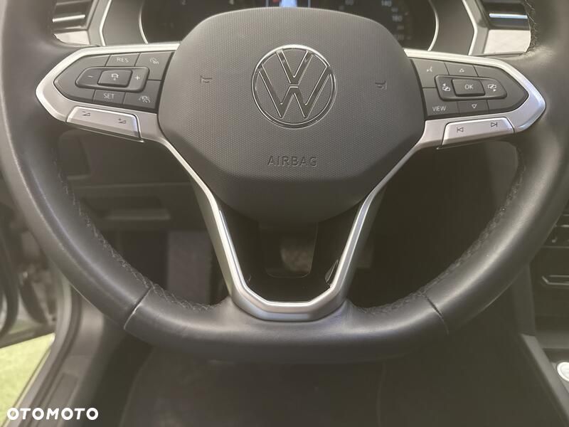 Volkswagen Passat 2.0 TDI Business DSG - 13