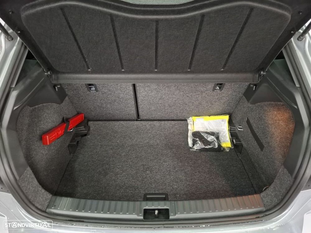 SEAT Ibiza 1.0 TSI FR DSG - 25