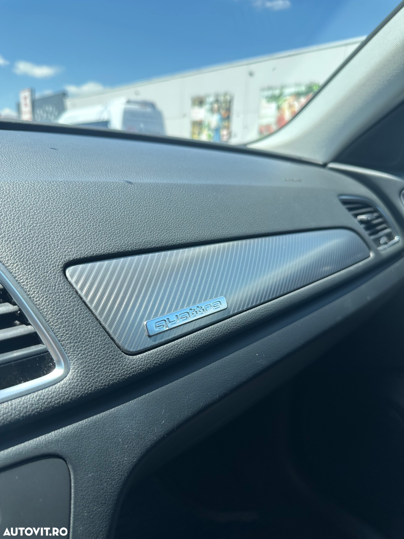 Audi Q3 2.0 TDI Quattro Stronic - 32
