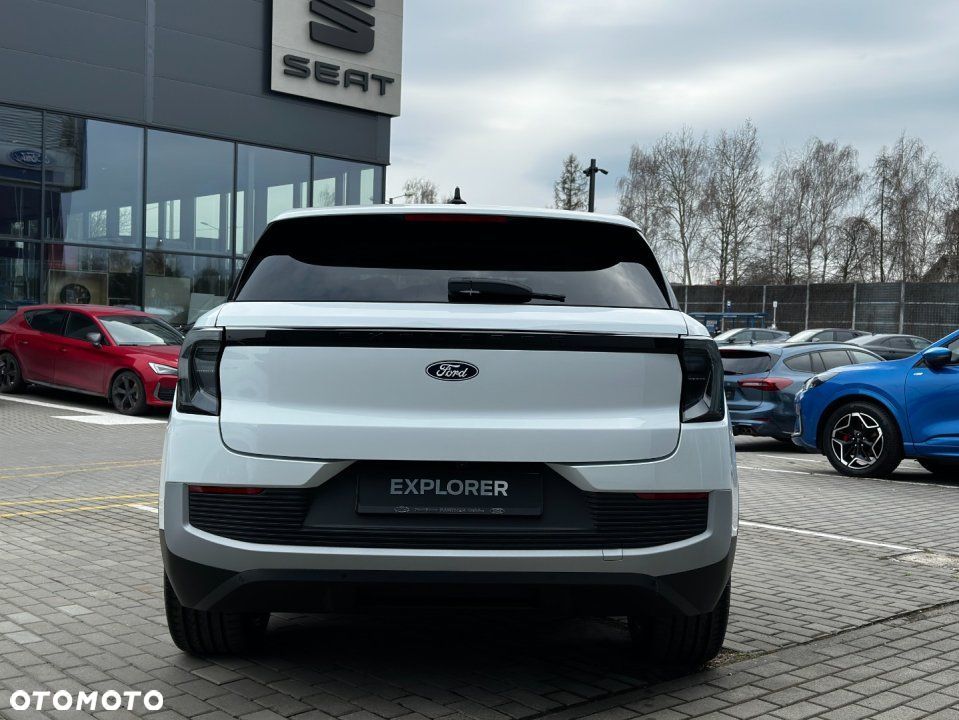 Ford Explorer - 6