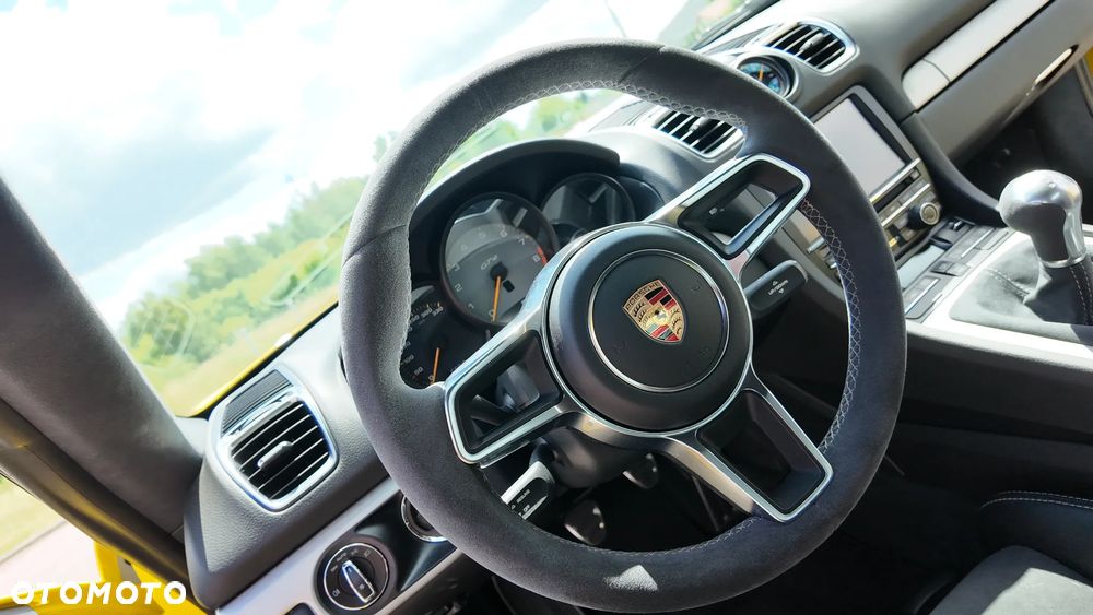 Porsche Cayman - 38