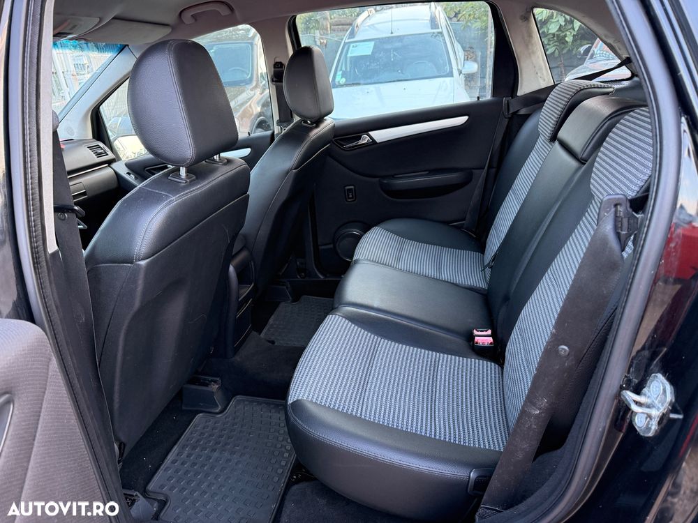 Mercedes-Benz B 200 CDI Special Edition - 17
