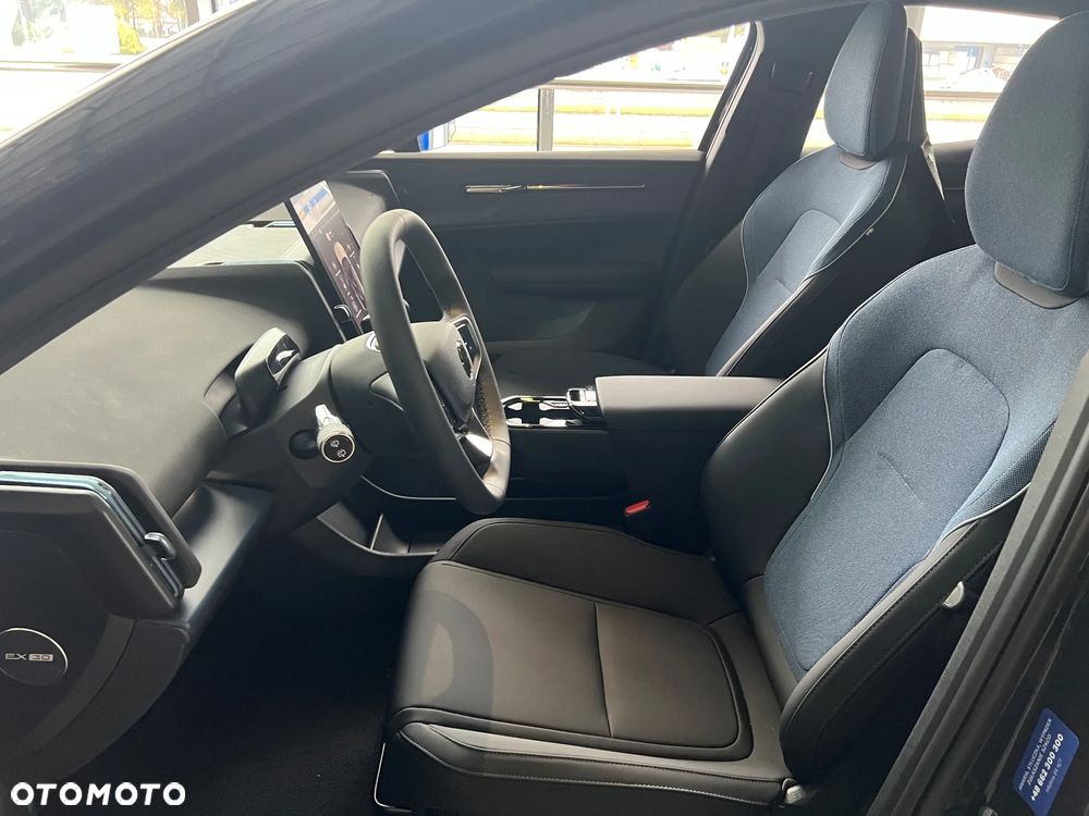 Volvo EX30 51kWh Single Motor Plus - 6