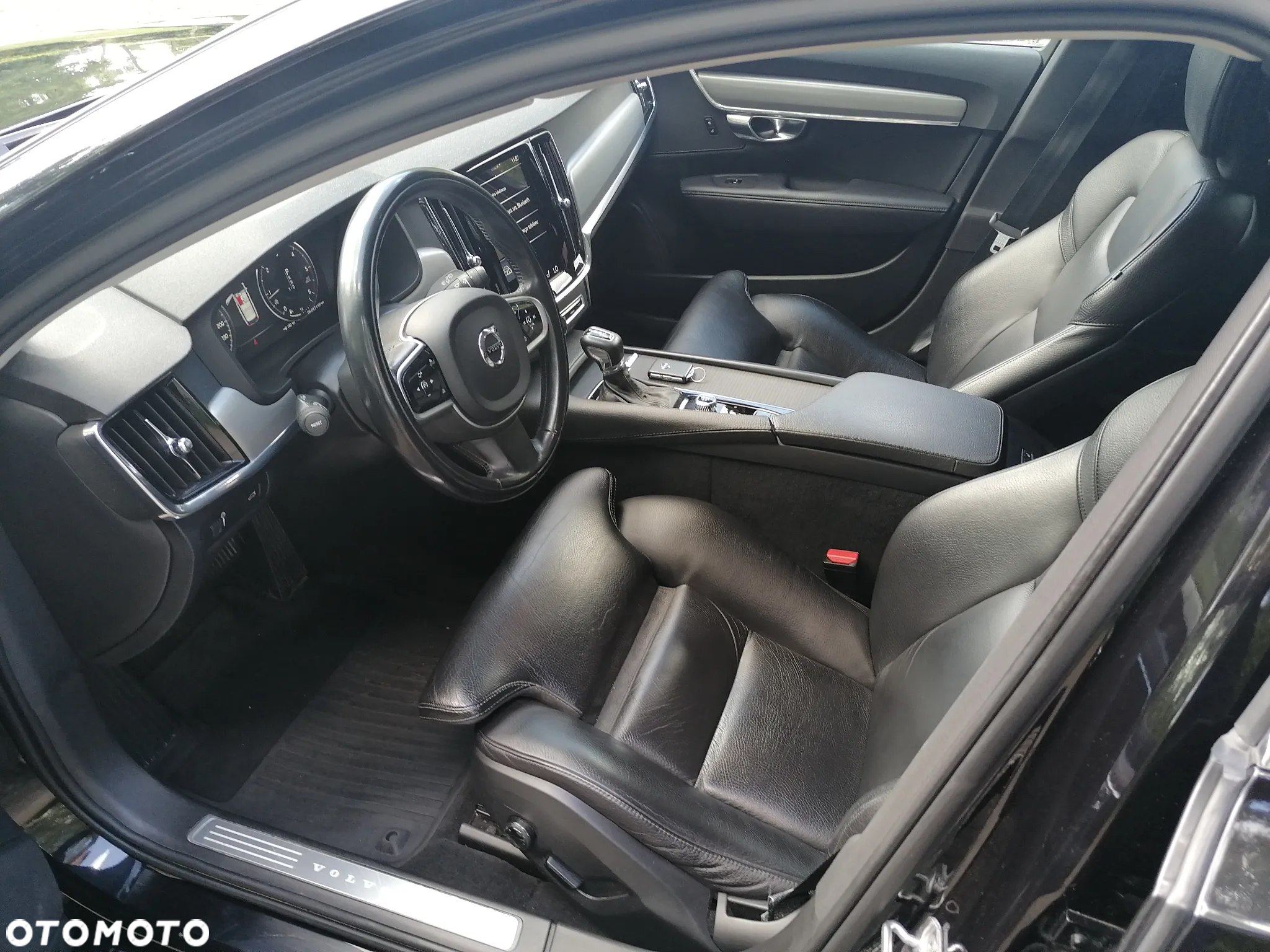 Volvo V90 D4 Momentum - 15