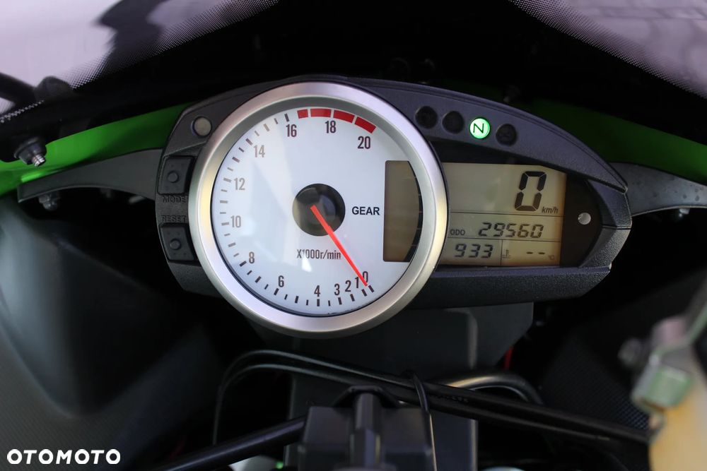 Kawasaki ZXR - 23