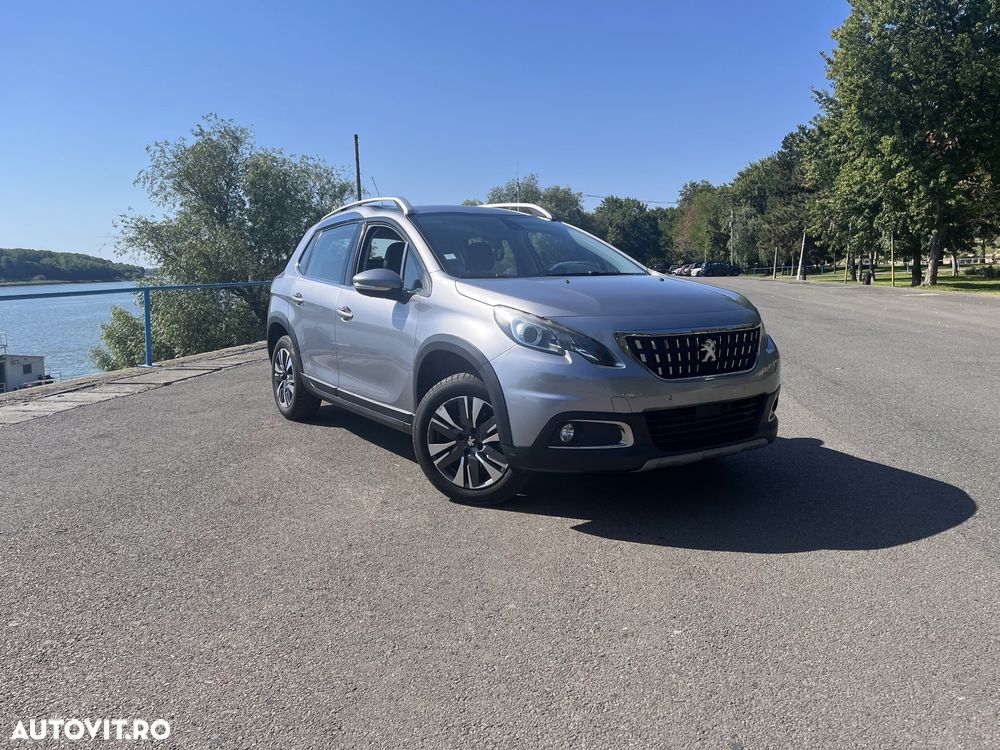 Peugeot 2008 1.2 L PureTech Turbo S&S Allure - 2