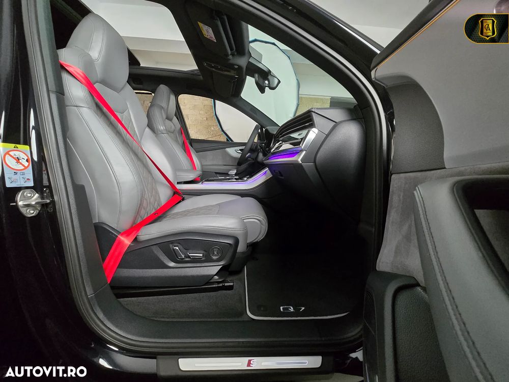 Audi Q7 55 TFSI e quattro tiptronic S line - 13