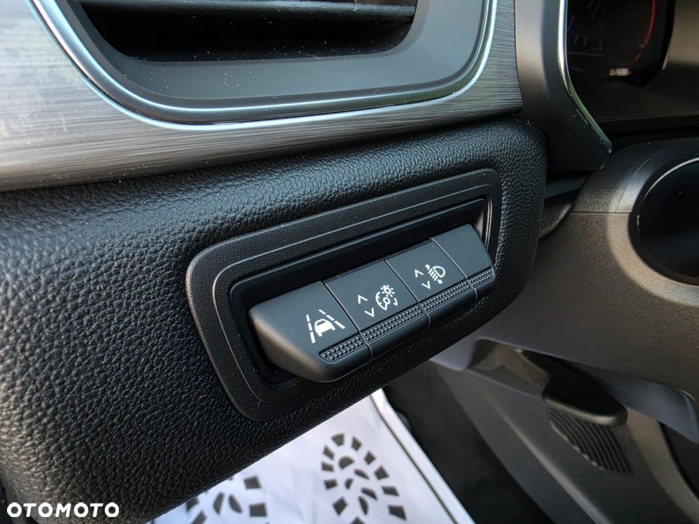 Renault Captur - 26