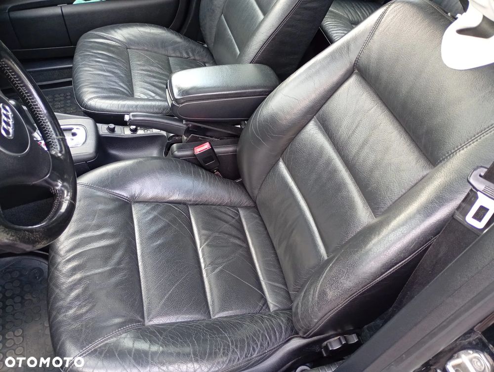Audi A6 Avant 2.5 TDI - 17