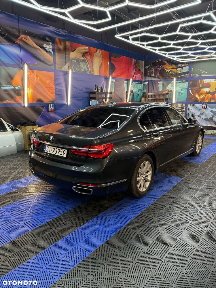 BMW Seria 7 ver-750i-xdrive-edition-exclusive - 4