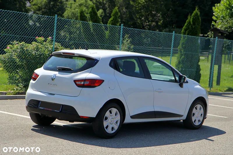 Renault Clio - 2