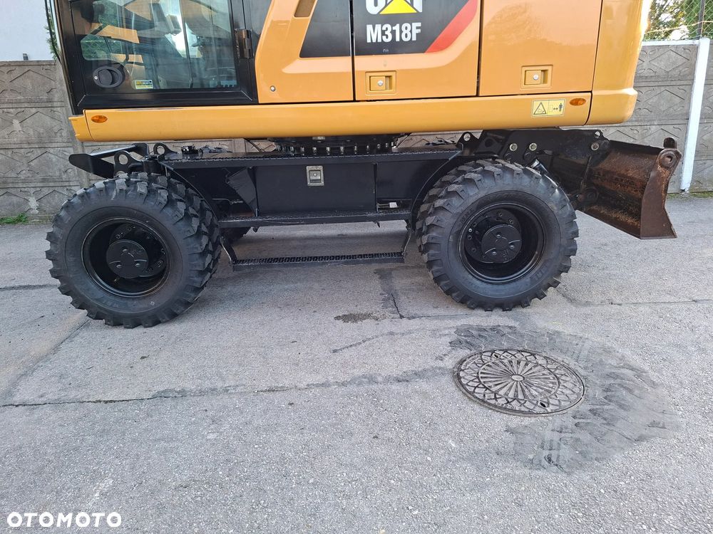 Caterpillar CAT M 318 F - 27