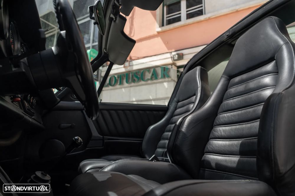 Porsche 911 Série G - 8