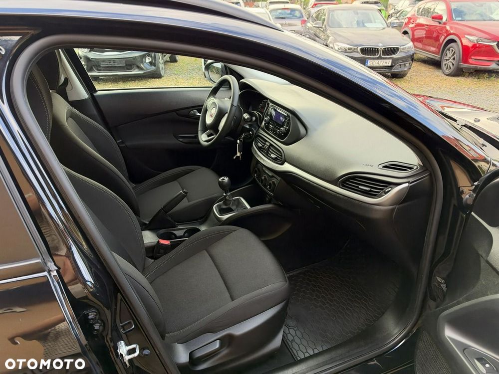 Fiat Tipo 1.4 T-Jet 16v Lounge EU6 - 24
