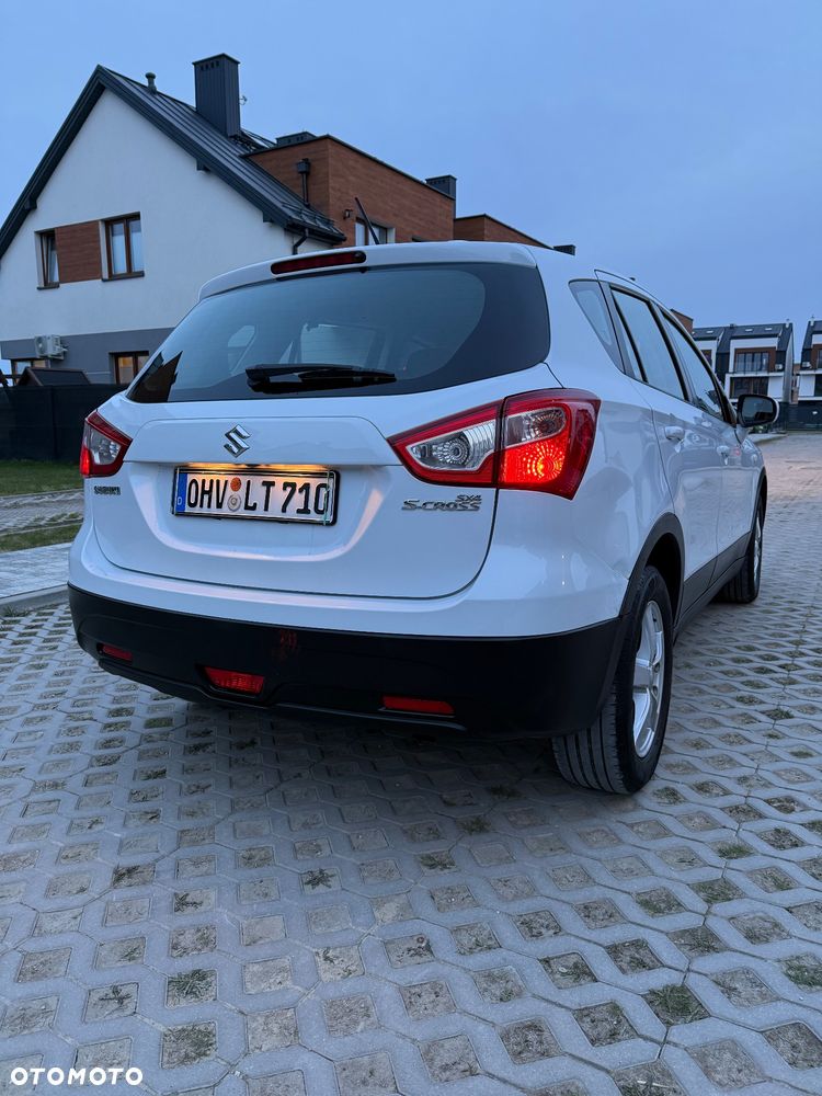 Suzuki SX4 S-Cross 1.0 T Comfort - 15