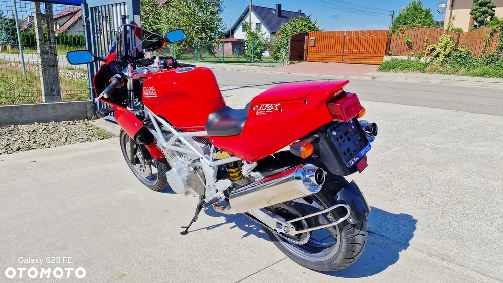 Yamaha TRX - 33
