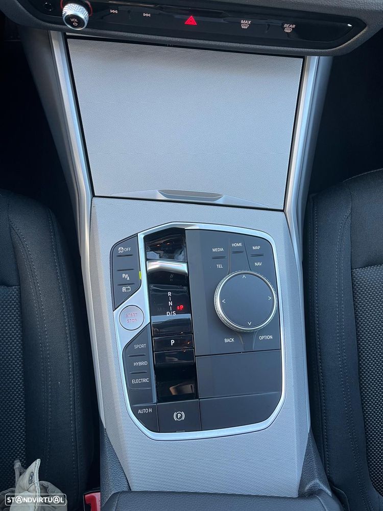 BMW 320 e Auto - 11