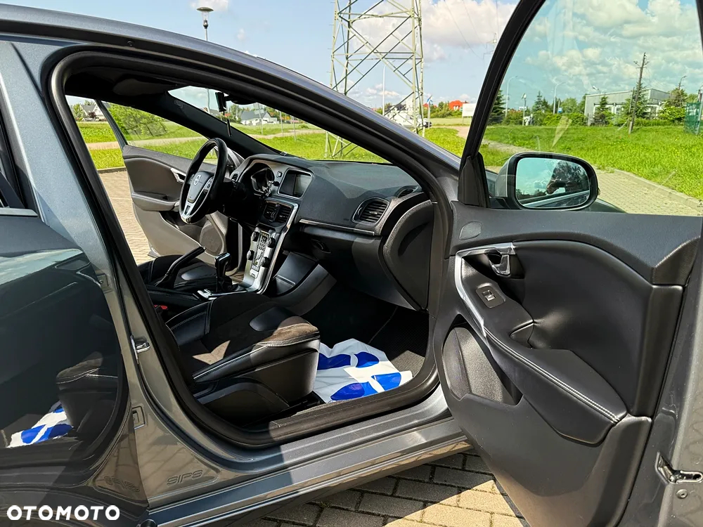 Volvo V40 D2 RDesign - 23