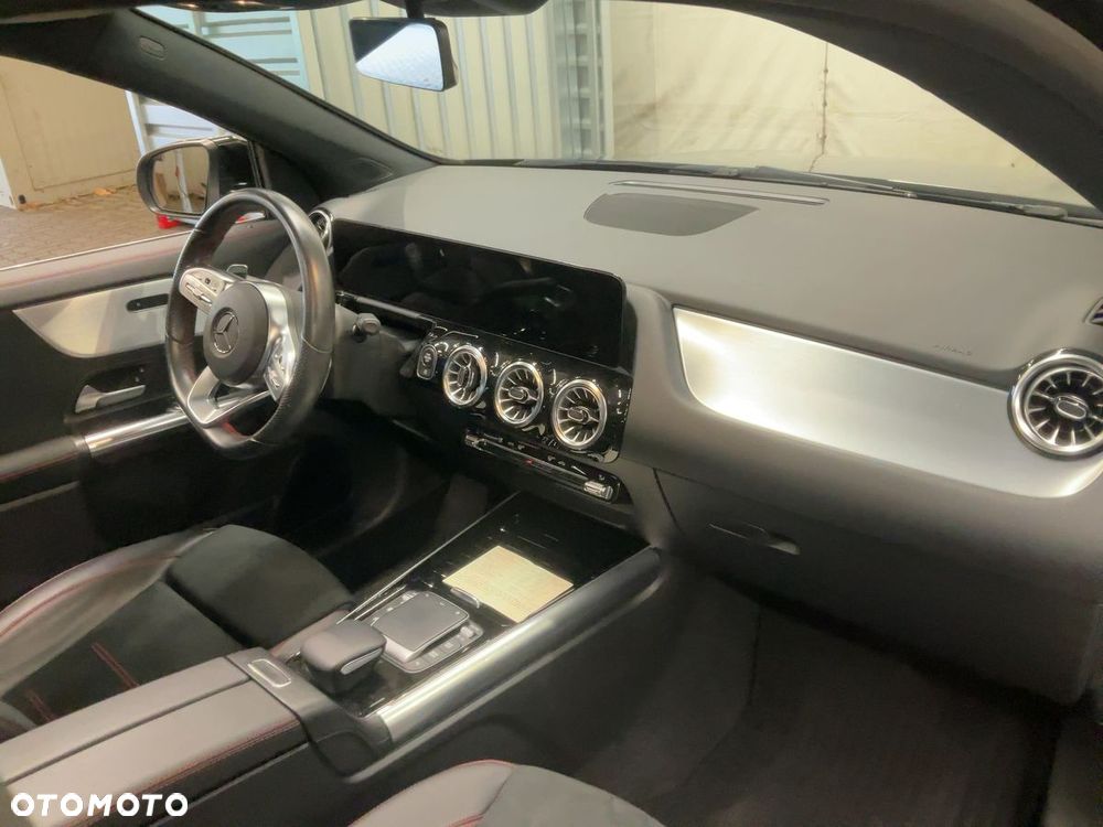 Mercedes-Benz GLA 250 4-Matic AMG Line - 4