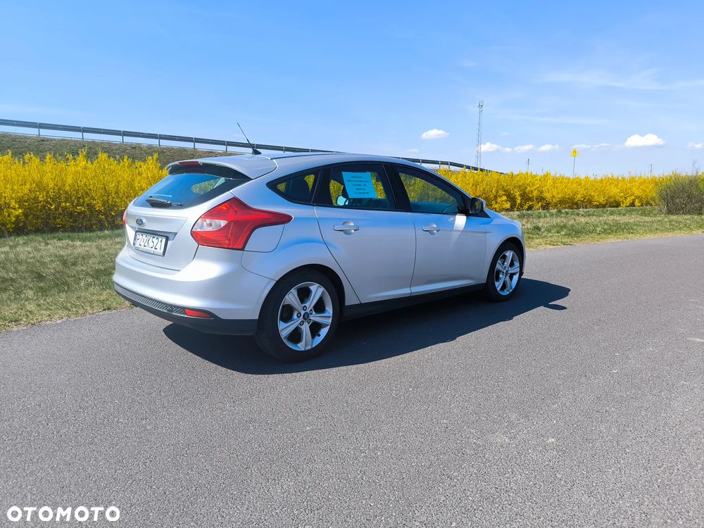 Ford Focus 1.6 Trend - 9