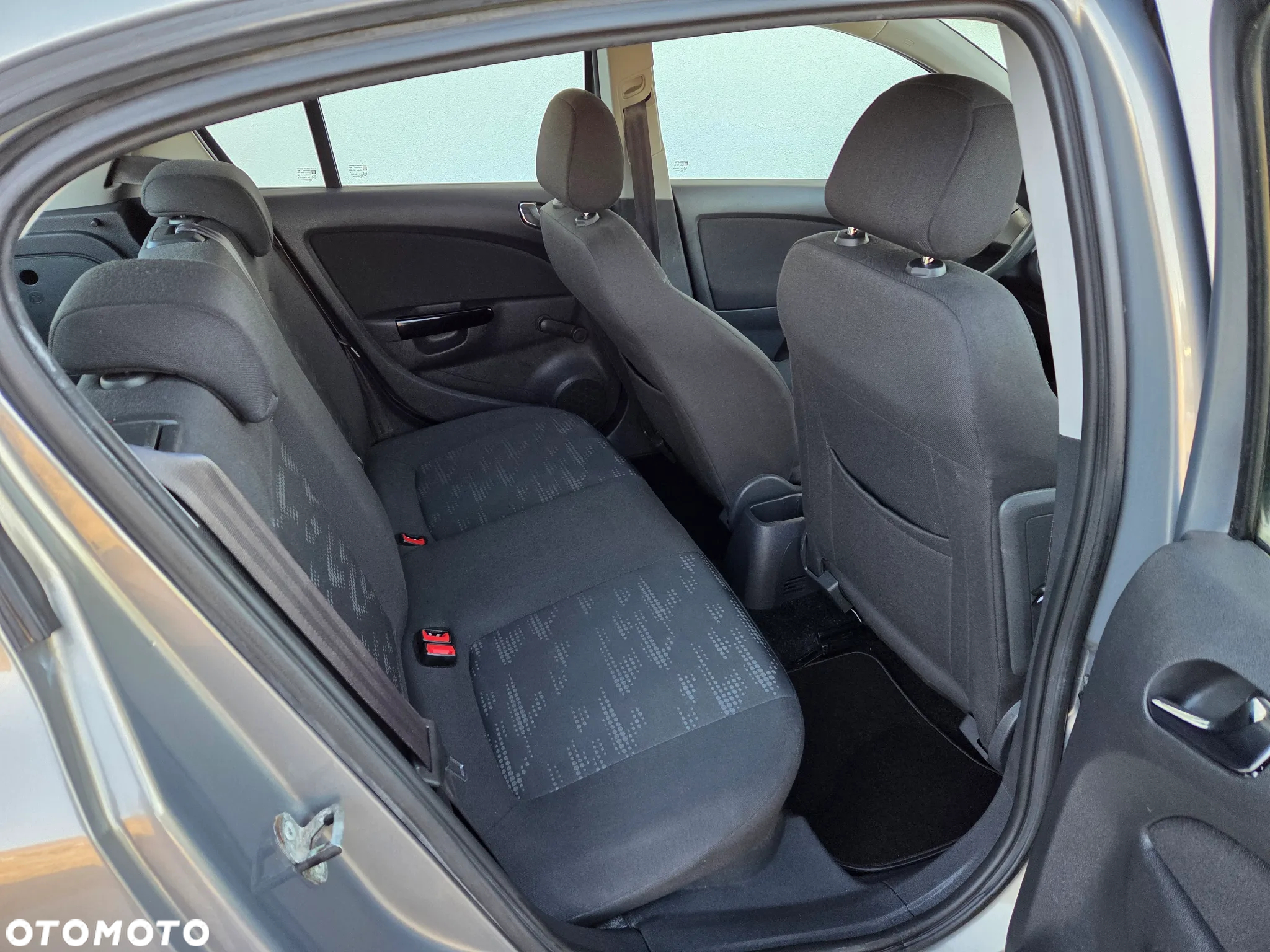 Opel Corsa - 12