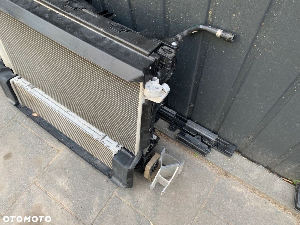 KOMPLET CHŁODNIC WENTYLATOR BMW G30 G31 G32 G11 G12 G14 G15 G16 3.0 DIESEL - 3
