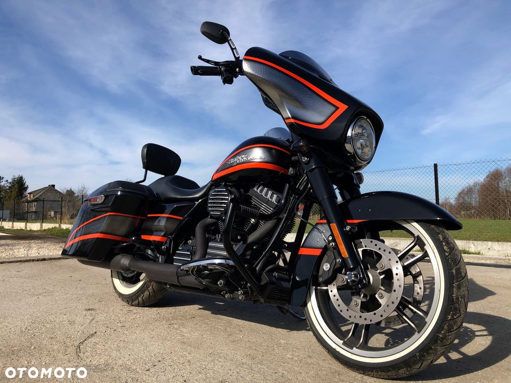 Harley-Davidson Touring Street Glide