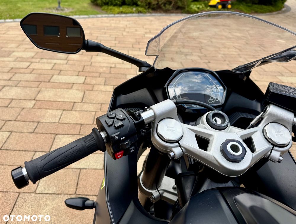 Triumph Daytona - 29