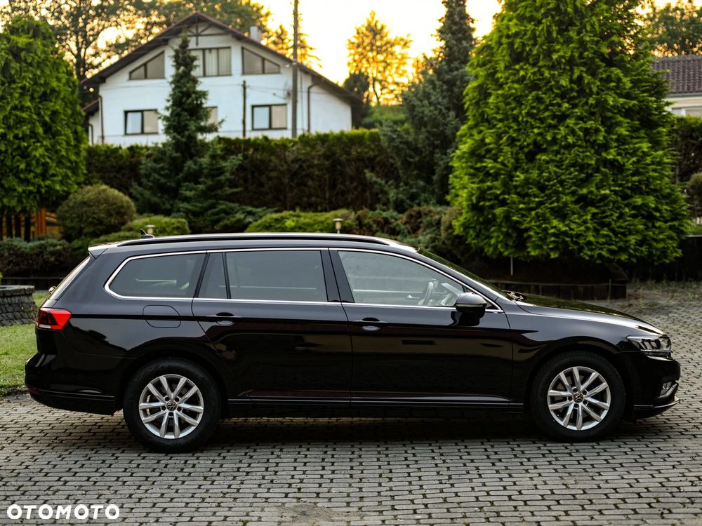 Volkswagen Passat 2.0 TDI SCR DSG Comfortline - 3