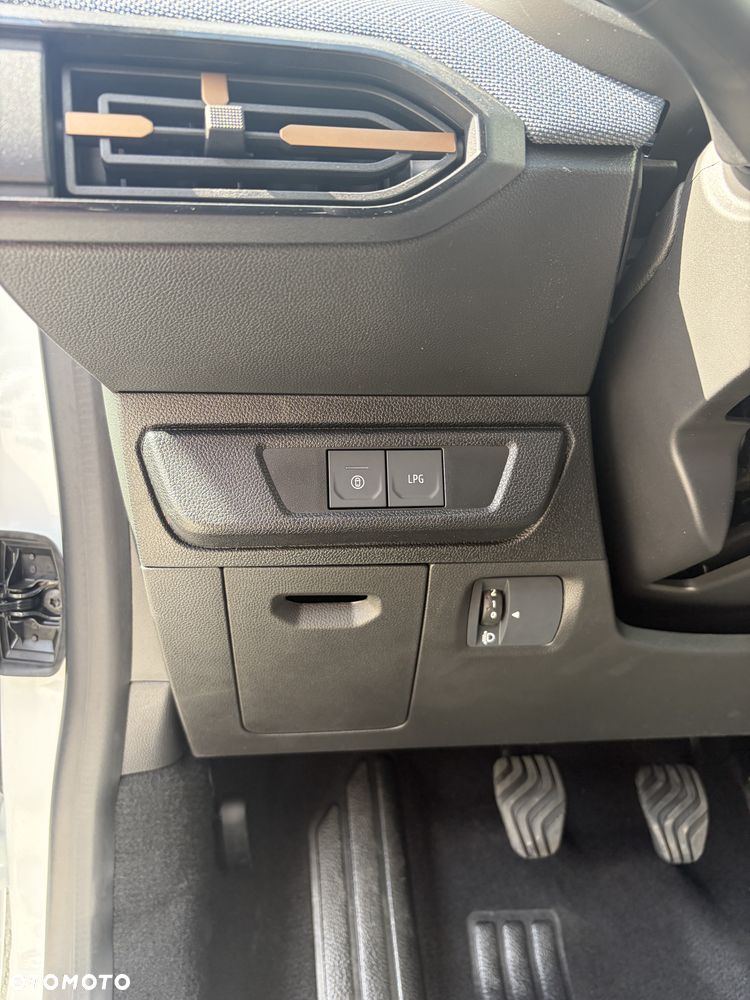 Dacia Sandero - 16