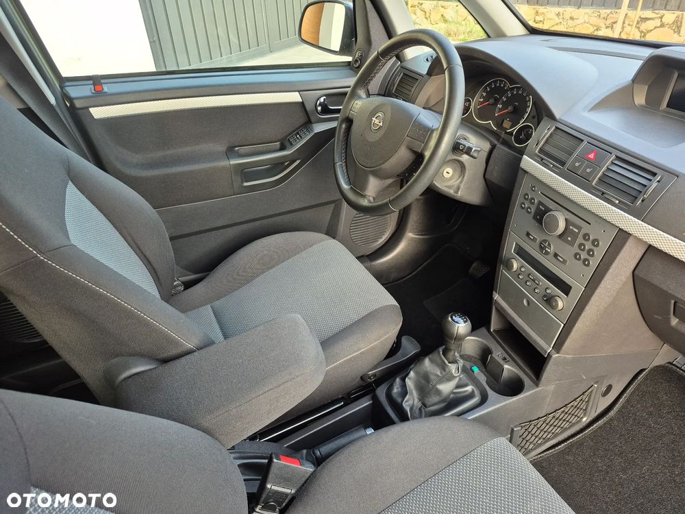 Opel Meriva 1.6 16V Cosmo - 17