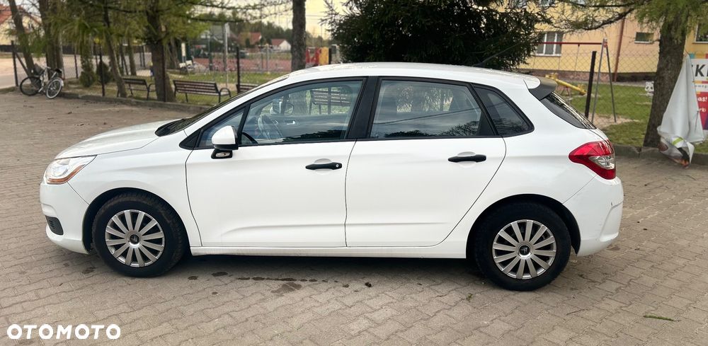 Citroën C4 HDi 90 Attraction - 8