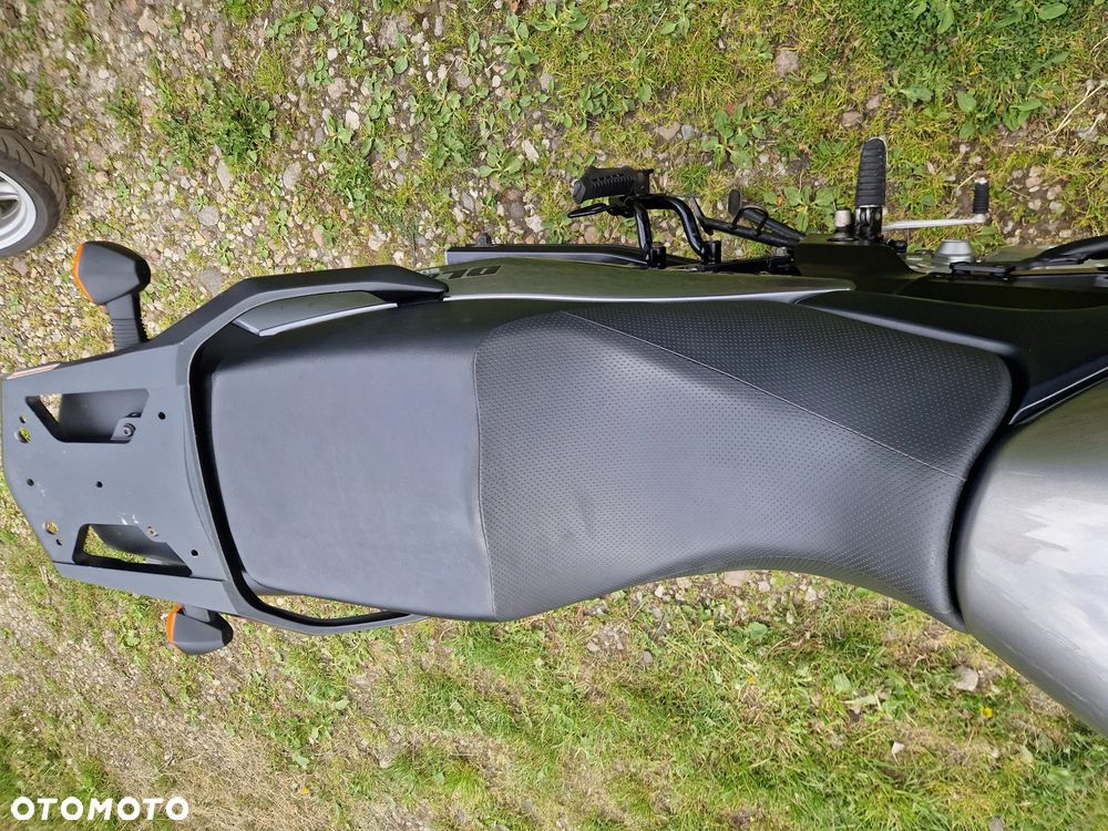 Suzuki V-STROM - 33
