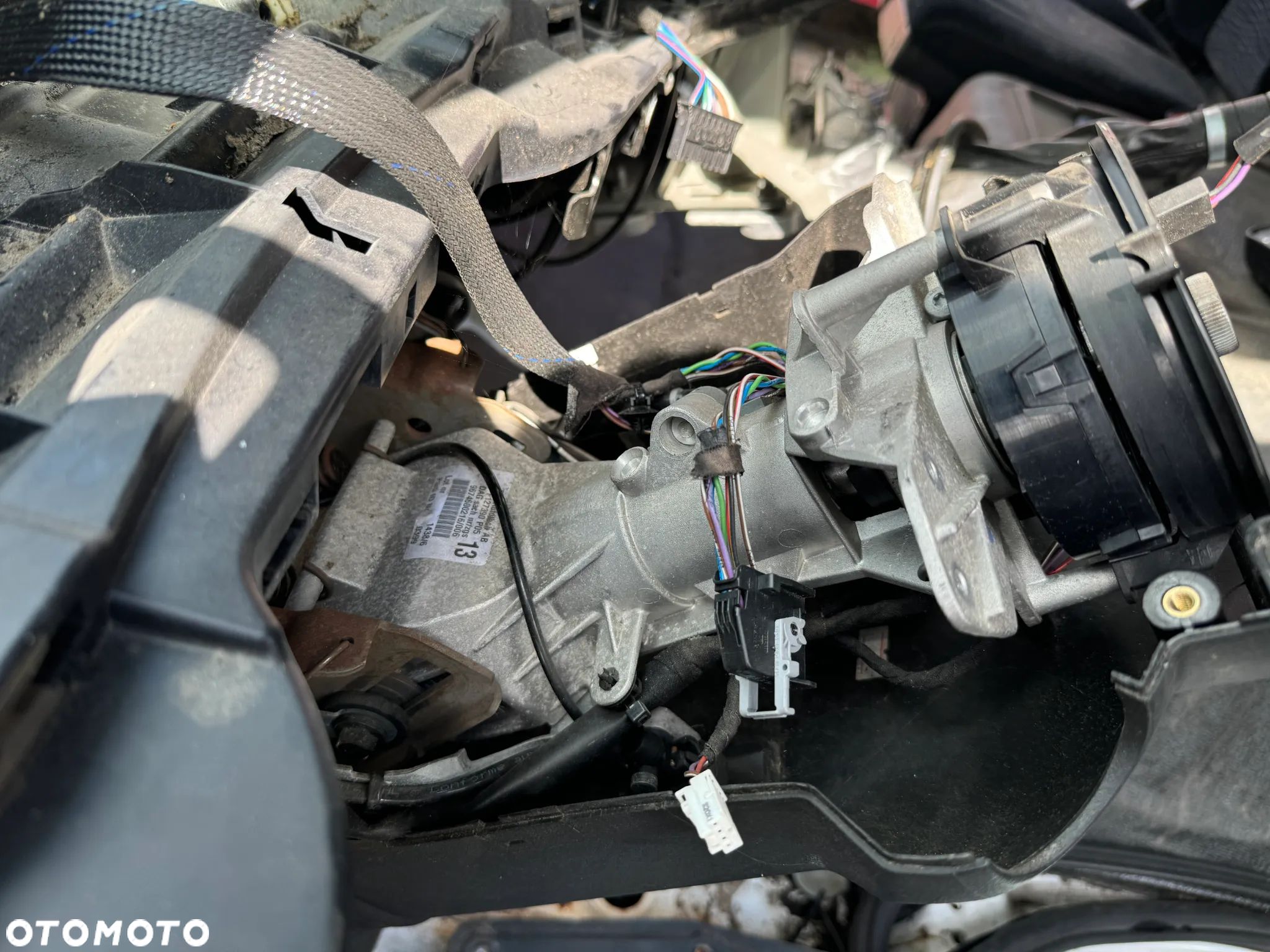 PODSTAWA MOCOWANIE KOLUMNY KIEROWNICZEJ MERCEDES ATEGO III 9674600216 - 1